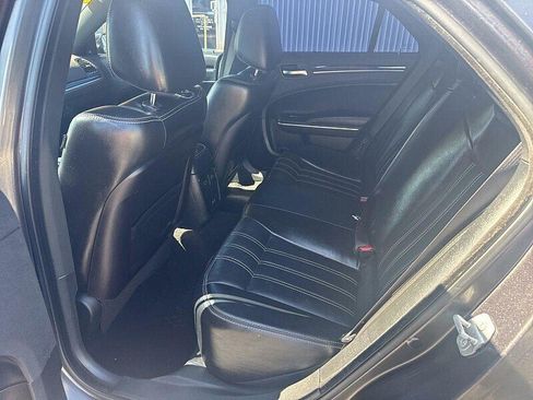 Used 2019 Chrysler 300 S RWD image 17