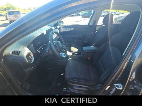 Used 2023 Kia Forte LXS FWD image 12