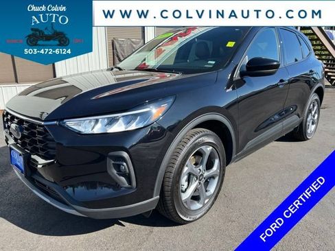Certified 2025 Ford Escape ST-Line Select AWD/4WD image 4