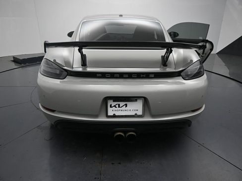 Used 2018 Porsche 718 Cayman S RWD image 9