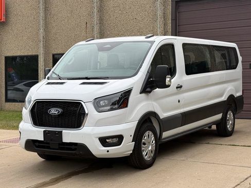Used 2026 Ford Transit 350 XLT RWD image 3
