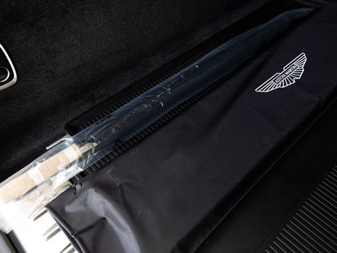 Used 2026 Aston Martin DBX S AWD/4WD image 13