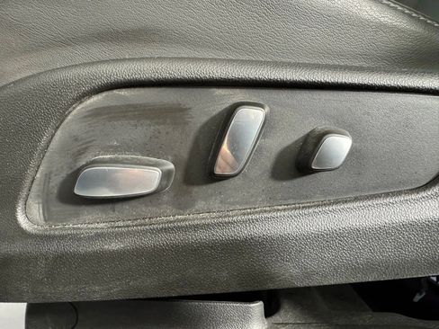 Used 2024 Cadillac XT6 Sport w/ LPO, ONYX Package image 37