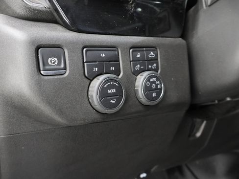 Used 2025 Chevrolet Silverado 2500 LT w/ Trail Boss Package AWD/4WD image 47