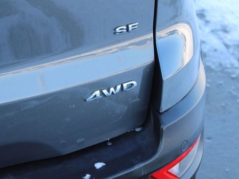 Used 2020 Ford EcoSport SE image 9