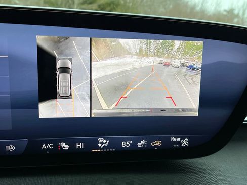 Used 2025 Buick Enclave Preferred image 19