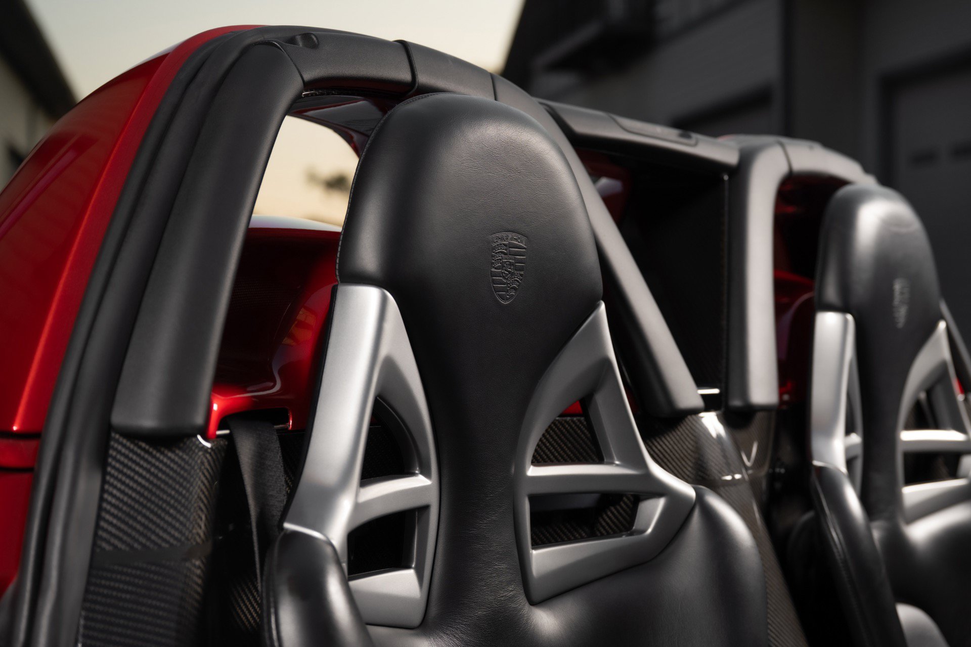 Used 2005 Porsche Carrera GT RWD image 46