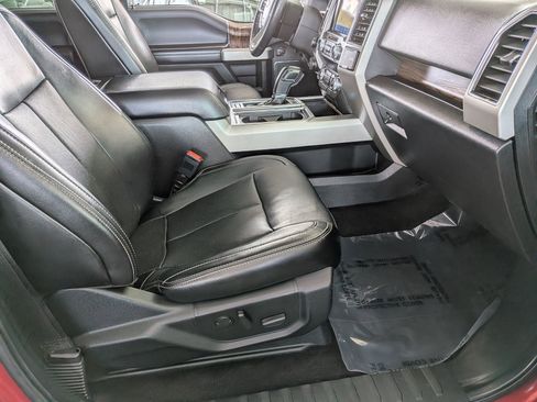 Used 2019 Ford F150 Lariat w/ Equipment Group 502A Luxury image 34