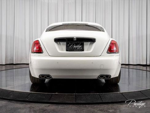 Used 2016 Rolls-Royce Wraith RWD image 6