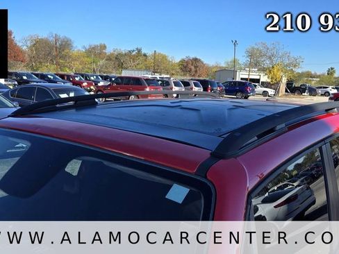 Used 2015 Jeep Renegade Latitude FWD image 9