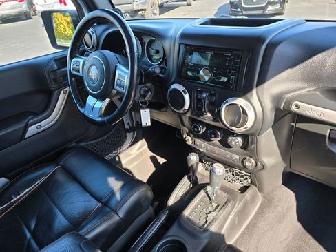 Used 2011 Jeep Wrangler Unlimited 70th Anniversary w/ Dual Top Group image 12