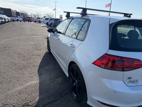 Used 2017 Volkswagen Golf R 4-Door AWD/4WD image 14