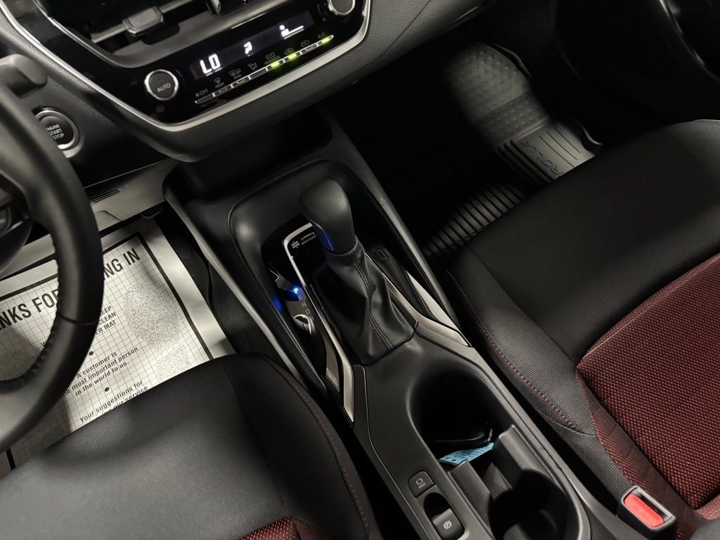 Used 2026 Toyota Corolla SE FWD image 38