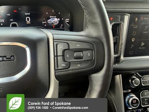 Used 2023 GMC Yukon XL Denali w/ Advanced Technology Package AWD/4WD image 27