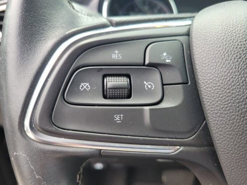 Used 2021 Buick Encore GX Select w/ Sport Touring Package FWD image 19