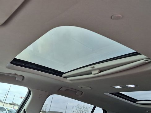 Used 2020 Chevrolet Traverse Premier w/ LPO, Floor Liner Package image 22