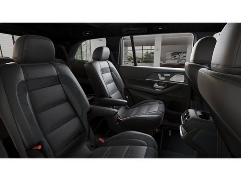 New 2026 Mercedes-Benz GLS 63 AMG 4MATIC image 4