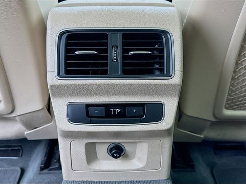 Used 2018 Audi Q5 2.0T Premium Plus w/ Premium Plus Package image 17