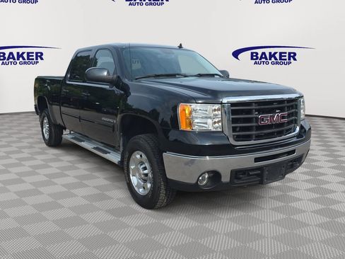 Used 2008 GMC Sierra 2500 SLT w/ Z71 Off-Road Package AWD/4WD image 3