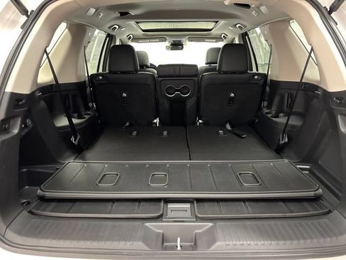 Used 2024 Honda Pilot Touring image 22