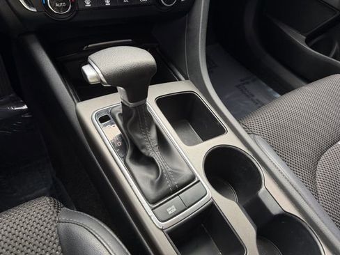 Used 2019 Kia Optima S image 31