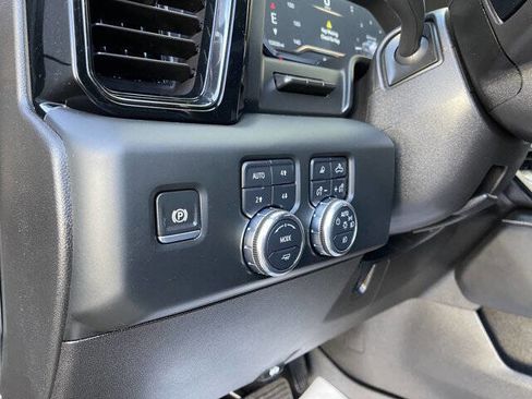 Used 2024 GMC Sierra 2500 AT4X image 26