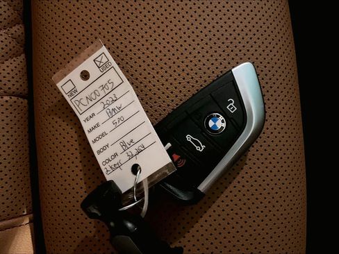 Used 2023 BMW 530i xDrive w/ Premium Package AWD/4WD image 14