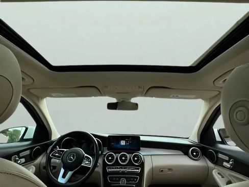 Used 2019 Mercedes-Benz C 300 Sedan image 32
