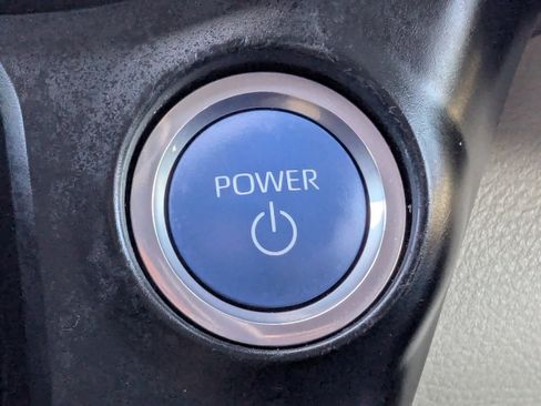 Used 2024 Toyota Sienna Platinum FWD image 32
