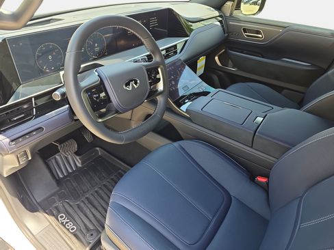 New 2026 INFINITI QX80 4WD w/ Sport Exterior Package image 16