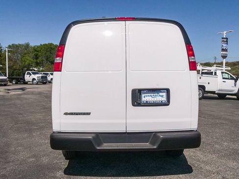New 2026 Chevrolet Express 2500 w/ Driver Convenience Package image 8