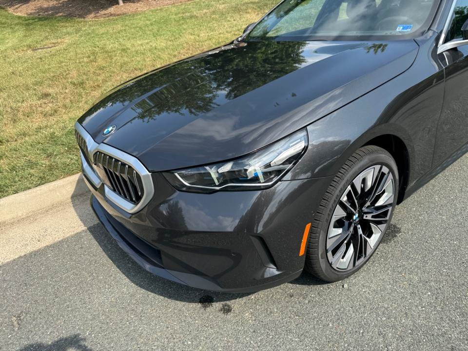 New 2027 BMW 530i xDrive w/ Premium Package AWD/4WD image 26
