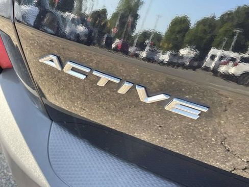 Used 2024 Ford Escape Active w/ Cold Weather Package FWD image 10
