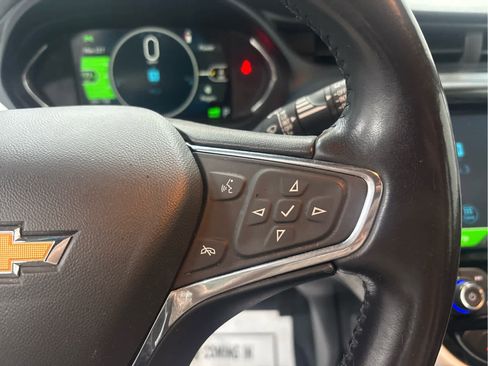 Used 2020 Chevrolet Bolt Premier w/ Infotainment Package image 20