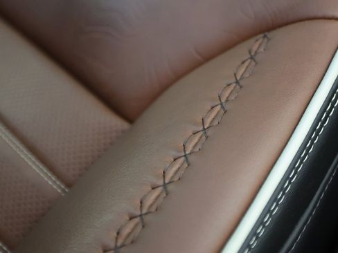 Used 2024 GMC Sierra 2500 Denali Ultimate image 40