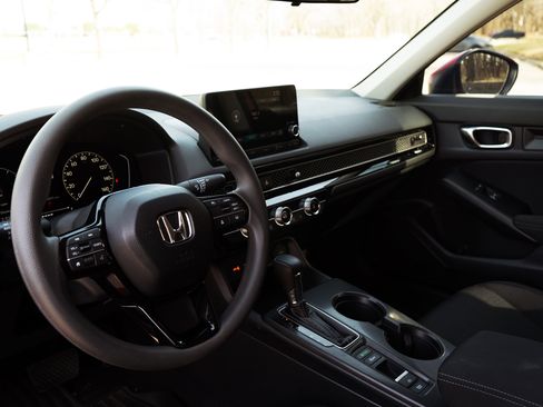 Used 2023 Honda Civic LX image 16