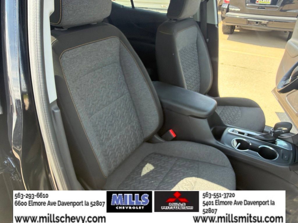 Used 2024 Chevrolet Equinox LT FWD image 24
