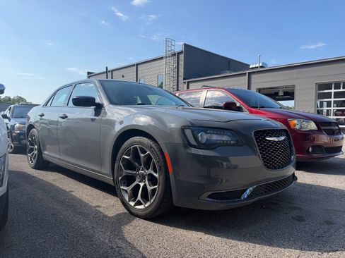 Used 2018 Chrysler 300 Touring w/ Sport Appearance Package RWD image 1