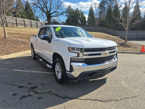 Used 2021 Chevrolet Silverado 1500 LT image 1