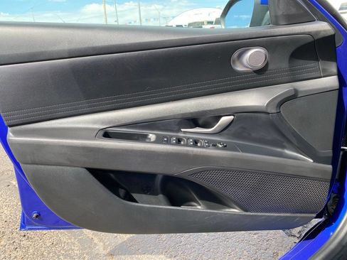 Used 2024 Hyundai Elantra SEL FWD image 28