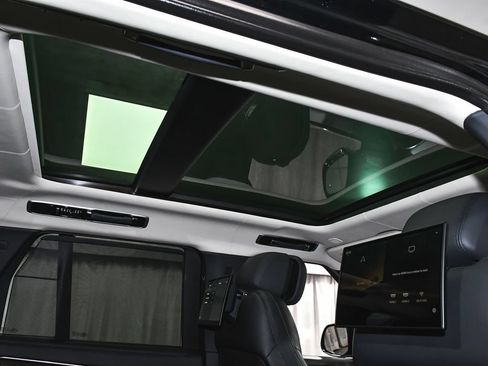 Used 2023 Land Rover Range Rover Autobiography AWD/4WD image 59