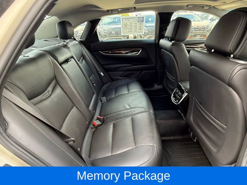 Used 2013 Cadillac XTS Premium image 20