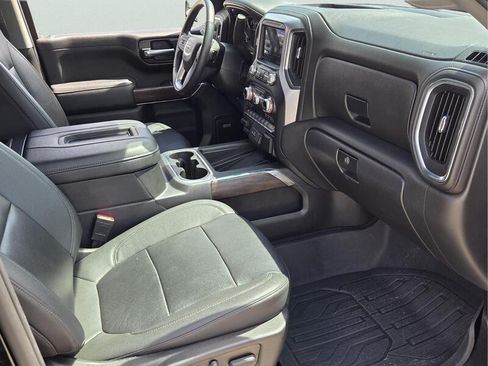 Used 2022 GMC Sierra 1500 SLT w/ SLT Premium Plus Package AWD/4WD image 18