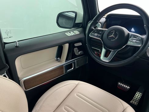 Used 2024 Mercedes-Benz G 550 image 11