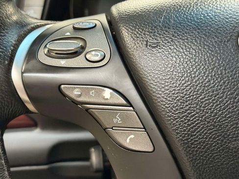 Used 2019 INFINITI Q70 Luxe w/ Proactive Package AWD/4WD image 31