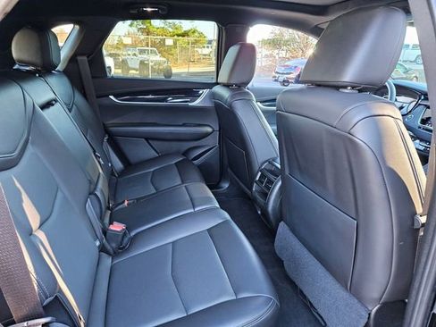 Certified 2025 Cadillac XT5 Premium Luxury image 19