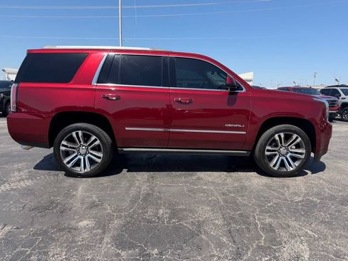 Used 2018 GMC Yukon Denali w/ Denali Ultimate Package AWD/4WD image 6