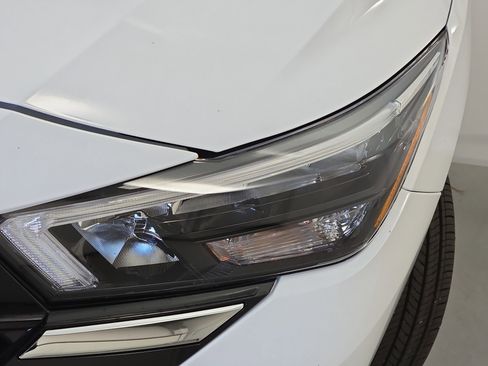 New 2025 Nissan Versa S image 29