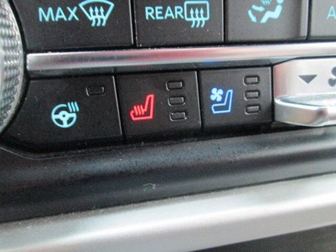 Used 2023 Ford Expedition Max Limited image 21