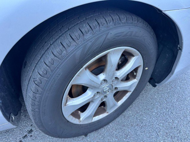 Used 2011 Toyota Camry LE w/ LE Extra-Value Pkg FWD image 26